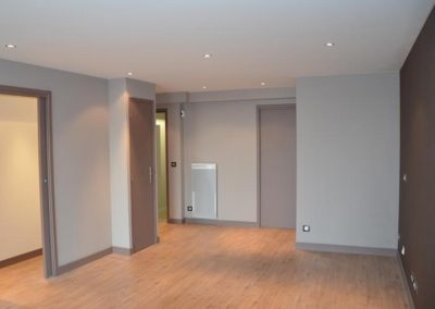 Installation de plancher de vinyl résidentiel à Laval sur la Rive-Nord / Entrepôt Couvre Plancher et Decor situé à Mascouche